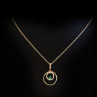 Ciondolo-cerchi-piccolo-oro-giallo-smeraldo-e-brillanti